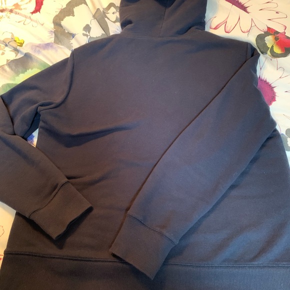 Uniqlo navy blue hoodie with tan fleece lining size XL. EUC - Picture 2 of 4